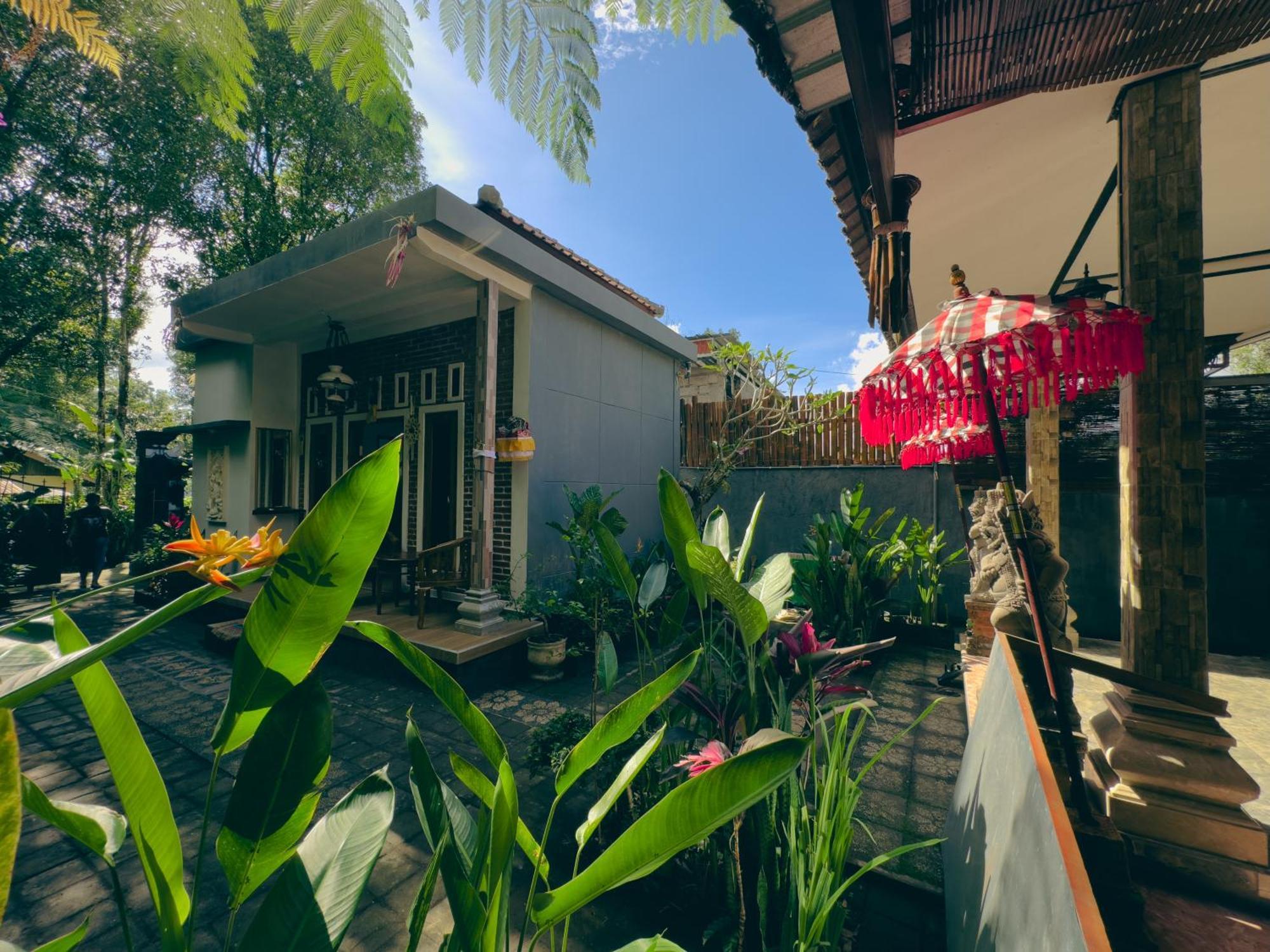 Homestay Sente Munduk Eksteriør billede